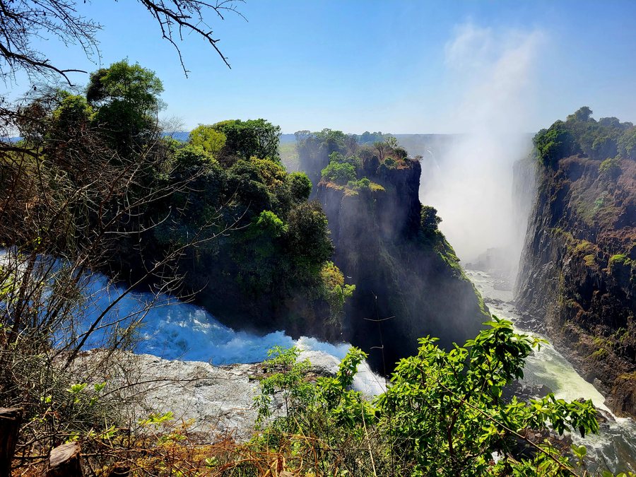 Viktoriiny vodopády, Zimbabwe.
